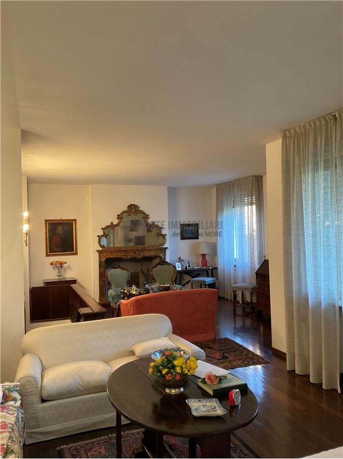 SALONE