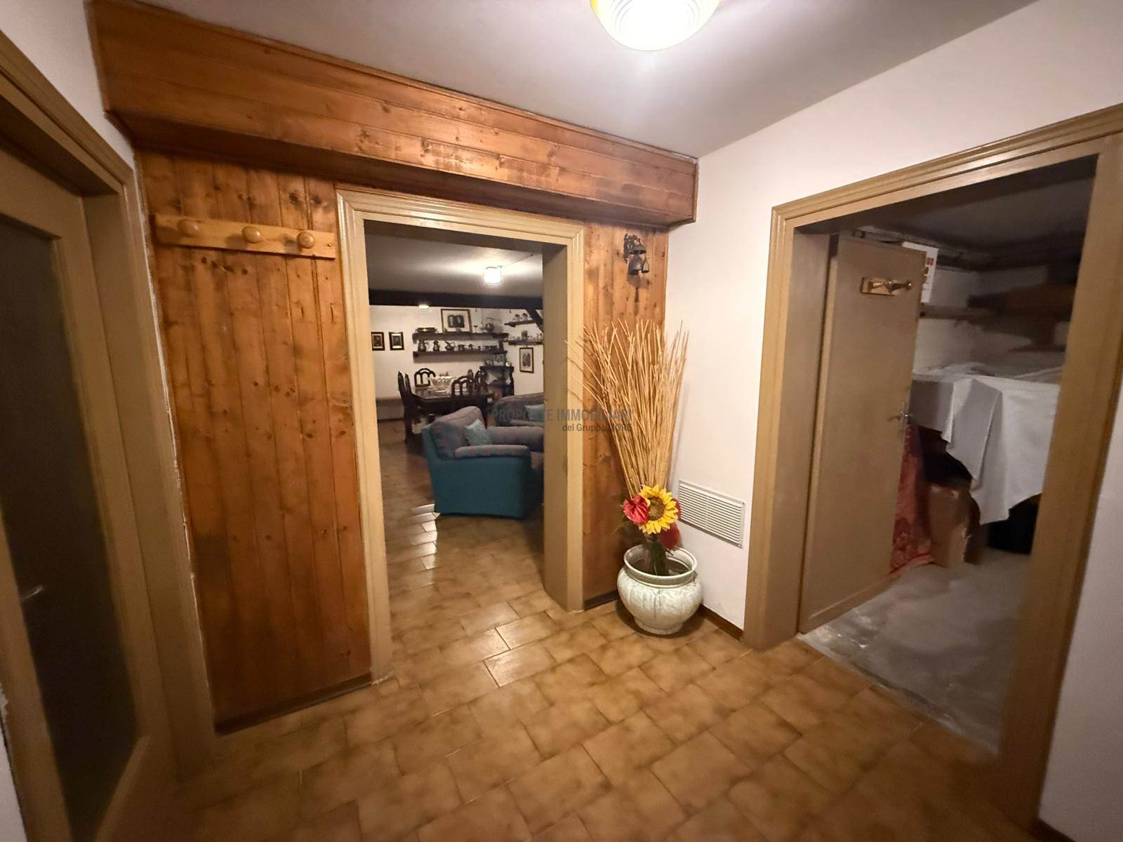 DISIMPEGNO TAVERNA CANTINE