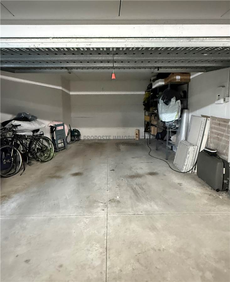 GARAGE AMPIO